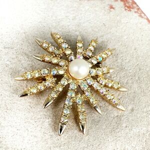 Signed Emmons Sunburst Star Brooch Pearl Center Aurora‎ Borealis Rhinestones 2